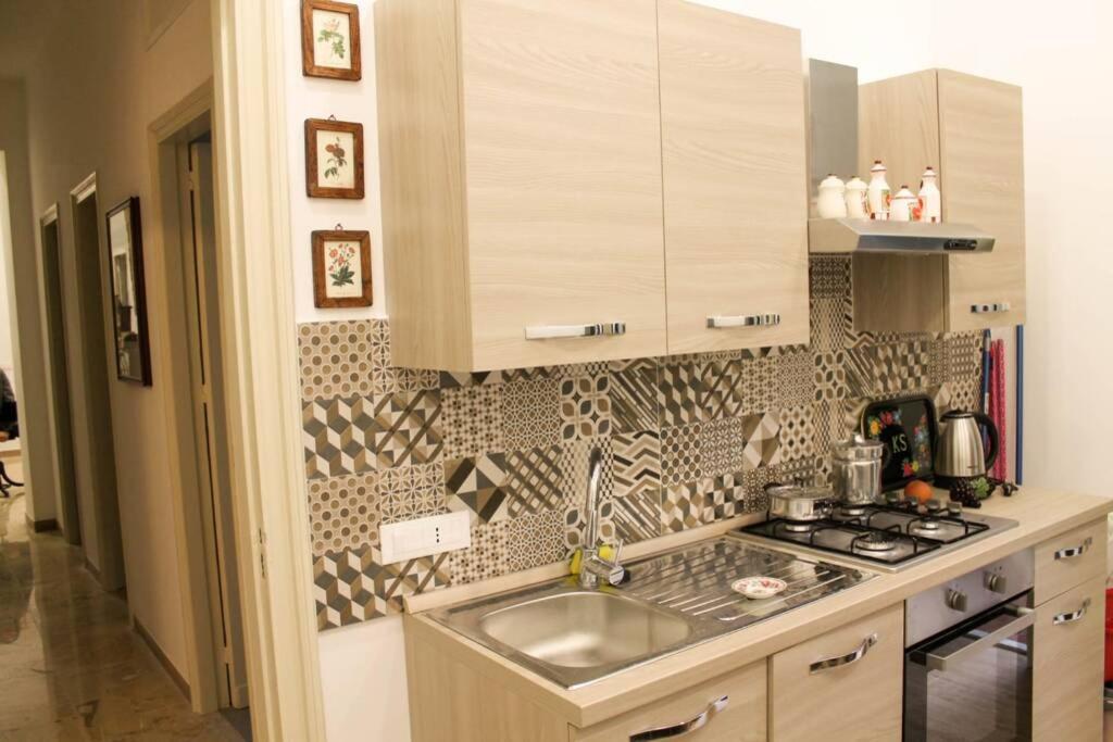 A Casa Di Enza B&B Παλέρμο Εξωτερικό φωτογραφία